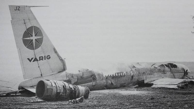 Así quedo la aeronave tras el accidente Así quedo la aeronave tras el accidente