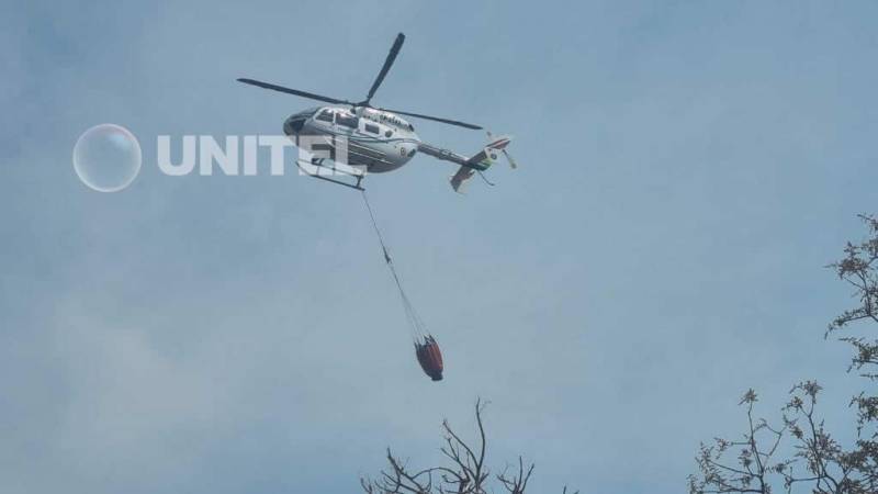 Por vía aérea se lucha contra los incendios en la Chiquitania