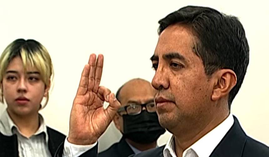 El presidente Paz posesiona a Williams Bascopé como ministro de Trabajo