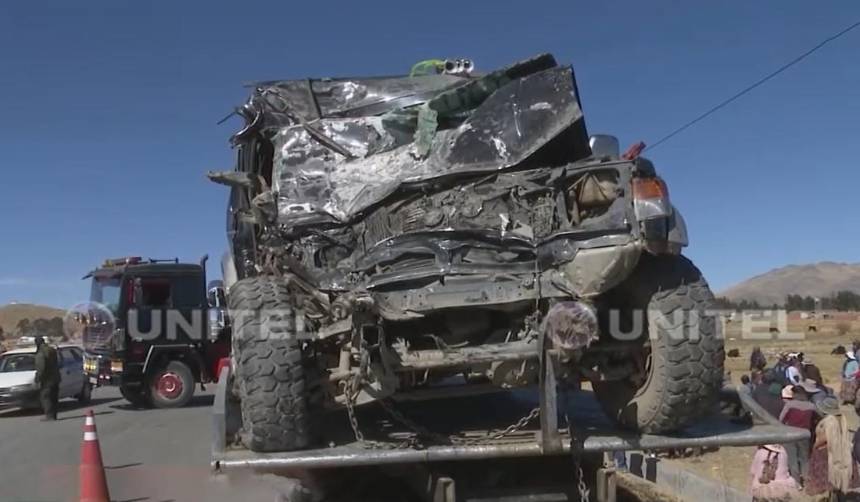 Pareja murió en un accidente en una carretera de La Paz tras asistir a una ofrenda a la Pachamama