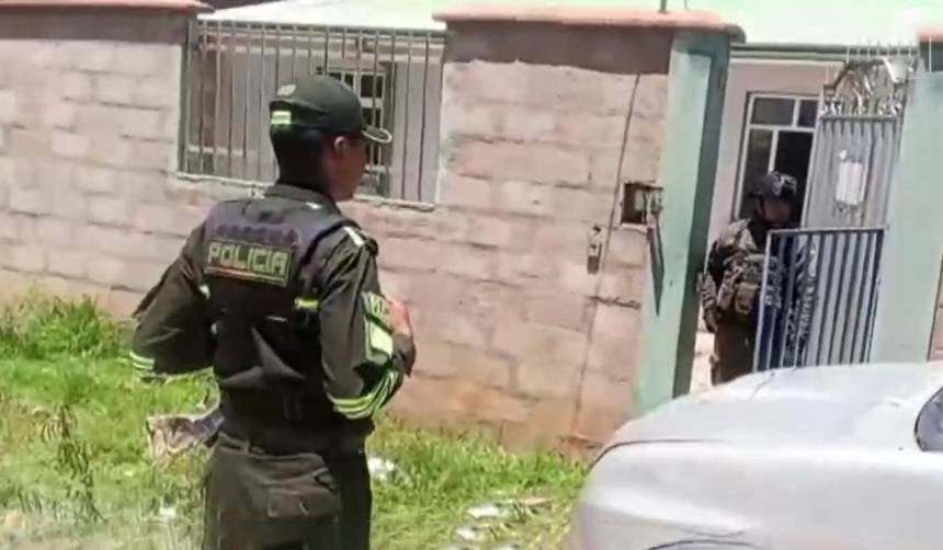 Investigan si una deuda de Bs 2.000 fue el móvil para que un suegro asesinara a su nuera y su nieta