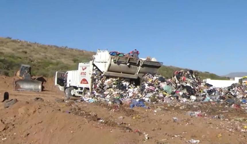 Pese al rechazo, EMSA traslada los desechos de Cochabamba al relleno sanitario de Cotapachi