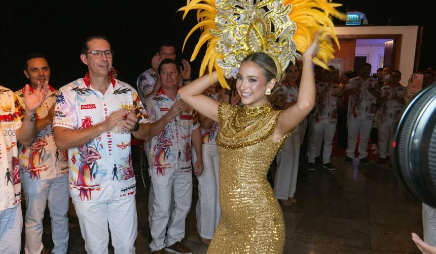 Los Haraganes Jrs proclaman a Olga Chávez como su reina para el Carnaval Cruceño 2027