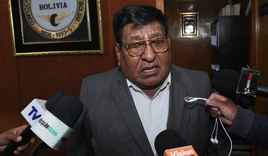 Choferes confirman paro nacional el lunes contra el decreto del diésel y dicen que no habrá bloqueos