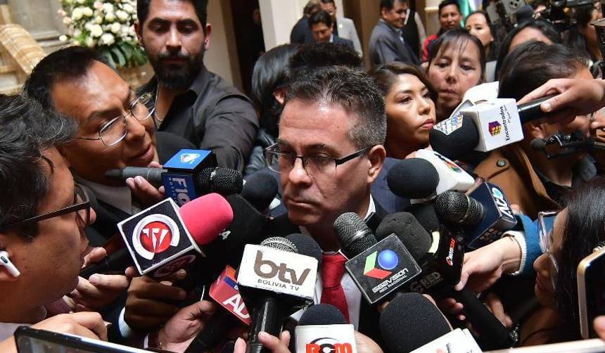 Oficial: Ya existe hora, lugar y fecha para la posesión de Jorge Armando Urioste como fiscal general interino 