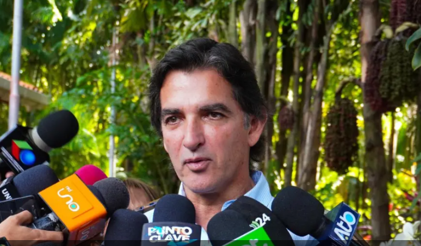 Saavedra presentará nueva denuncia tras el video de fajos de billetes donde se ve al exalcalde Jhonny Fernández 