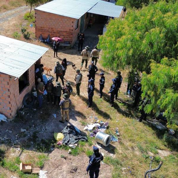 Desalojan predios en el Parque Tunari e identifican a personas con antecedentes de avasallamiento