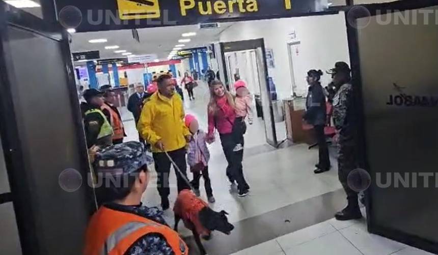 El exalcalde de La Paz, Luis Revilla, regresa a Bolivia junto a su familia tras casi “cuatro años en el exilio” 