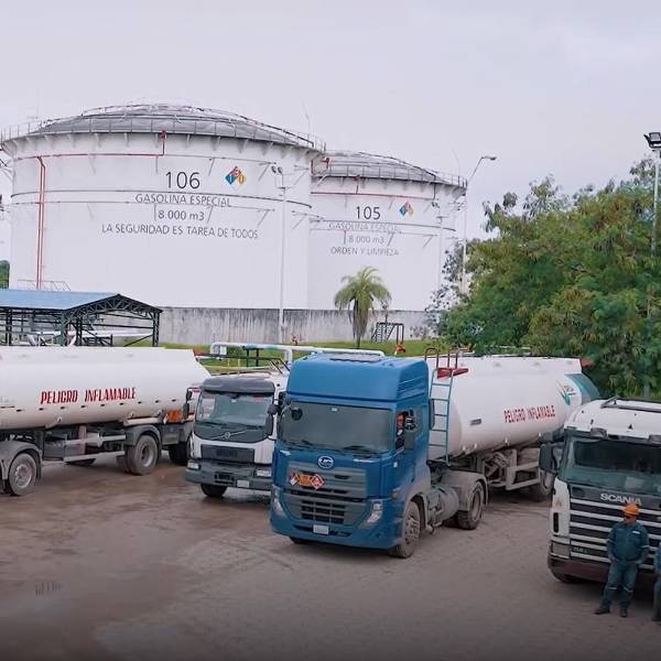 Ante filas en surtidores cruceños, YPFB perfila despachos de hasta 4 millones de litros de combustible