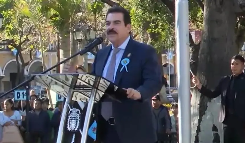 Manfred Reyes Villa vuelve a la Alcaldía de Cochabamba tras ausencia por campaña presidencial