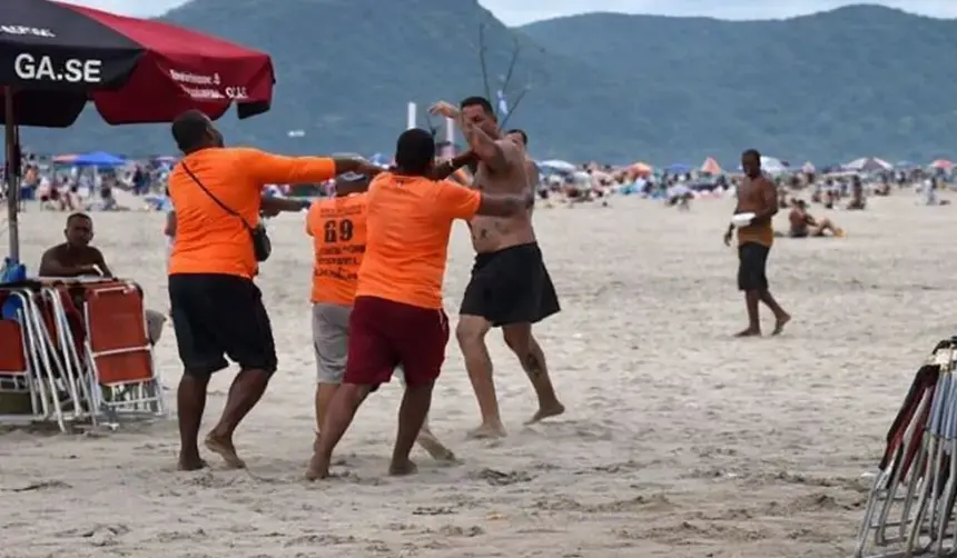 Video: Reclamó por el precio de un choclo y terminó recibiendo una golpiza de los vendedores
