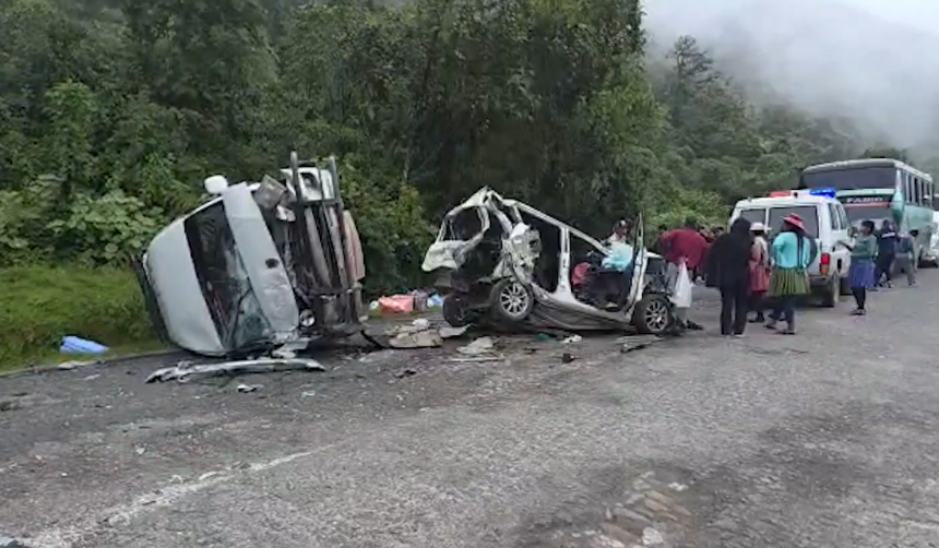 Fatal accidente: Al menos un fallecido y varios heridos tras un choque múltiple en la vía Cochabamba - Santa Cruz