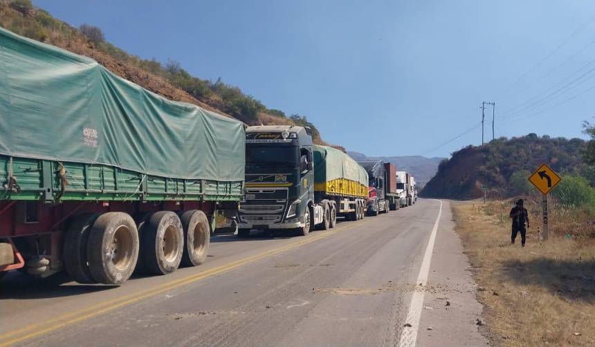 ABC: los bloqueos bajan a 13 puntos; la mayoría está en Cochabamba