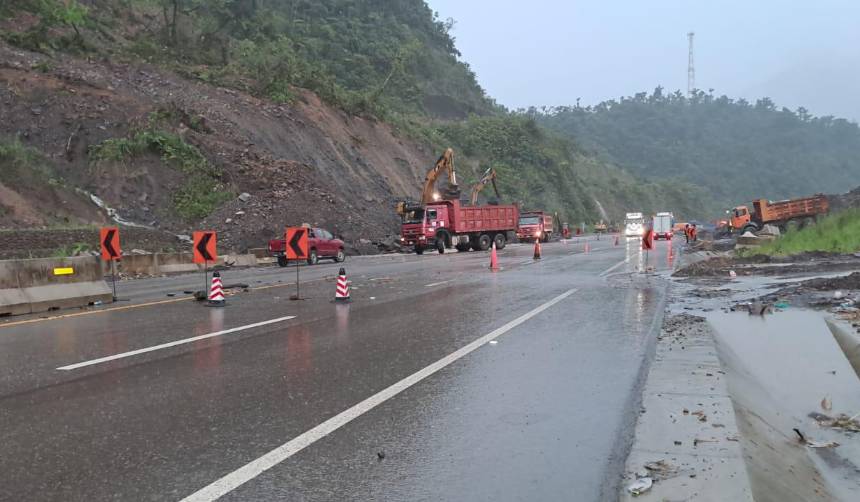 ABC reconoce que carretera nueva Cochabamba - Santa Cruz requiere más trabajos y pide paciencia