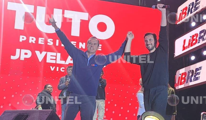 “Vamos a parar la angustia de la inflación”, promete Quiroga en su cierre de campaña en Cochabamba