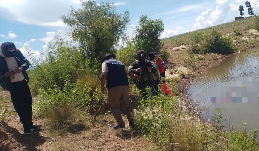 Mujer fue con su hija de un año a la casa de su suegro, pero ambas aparecieron muertas en una represa