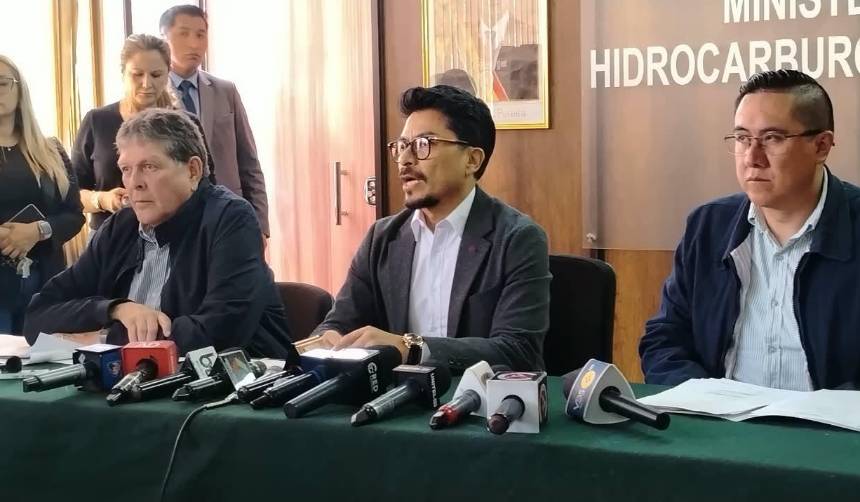 Gobierno defiende fin de subvención al diésel y convoca al diálogo a sectores para tratar el impacto de la medida