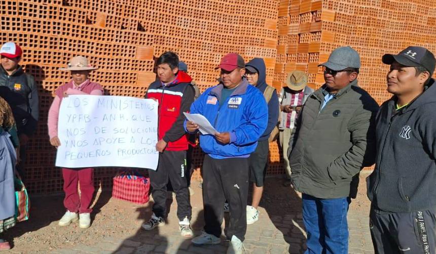 “Hay un incremento en el precio del gas”: Ladrilleros artesanales de La Paz anuncian un alza del 20% en sus productos 