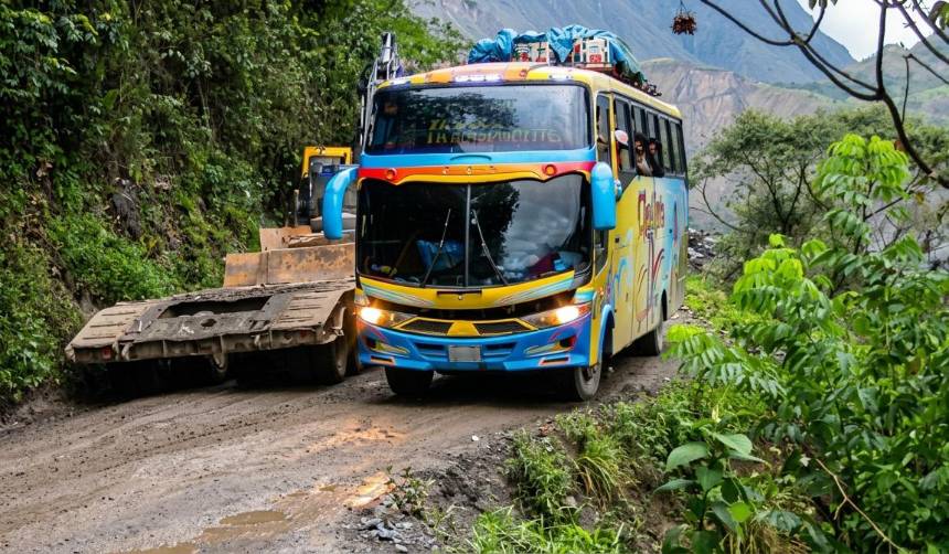 Choferes del norte paceño dicen que las condiciones topográficas de la región no son aptas para vehículos con GNV