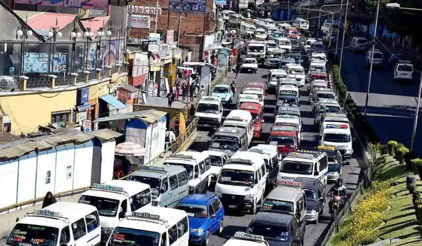 Transporte Libre anuncia que no acatará el paro de choferes contra el fin de la subvención al diésel