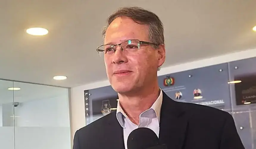 NGP informó al TSE que en las próximas horas presentará a Dunn como candidato presidencial
