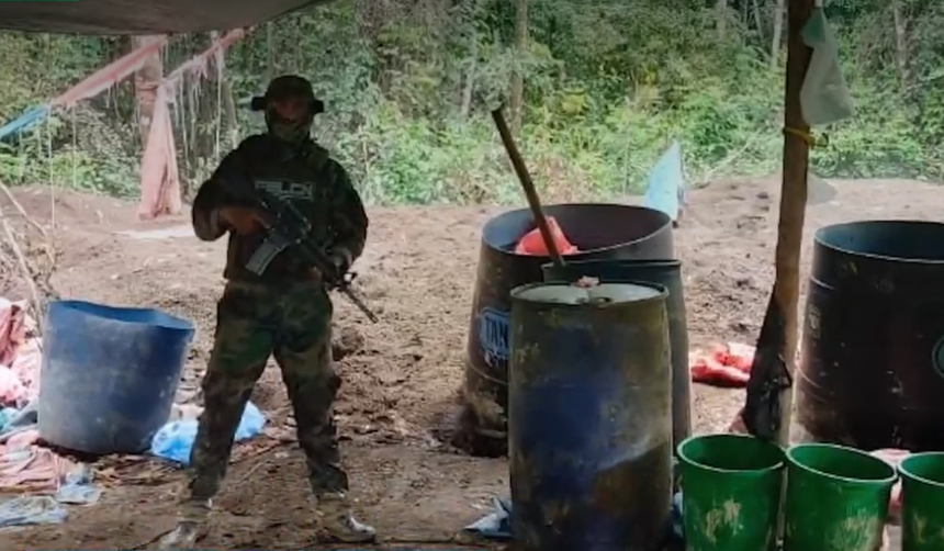 Fuerza antidrogas destruye 18 fábricas de cocaína en el trópico de Cochabamba
