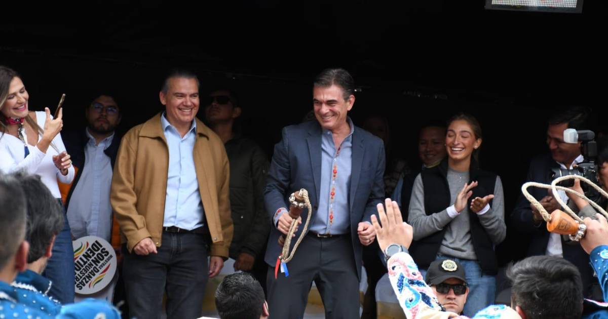 ¿Rodrigo Paz volverá a bailar en el Gran Poder? Esto responde el mandatario desde el público