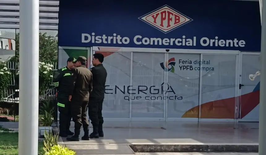La Fiscalía y la Policía ingresan a instalaciones de YPFB en La Paz, Cochabamba y Santa Cruz 