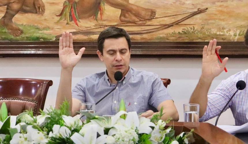 Tras fallo que concede a C-A la Presidencia del Concejo, Alberti convoca a sesión para elegir la Directiva
