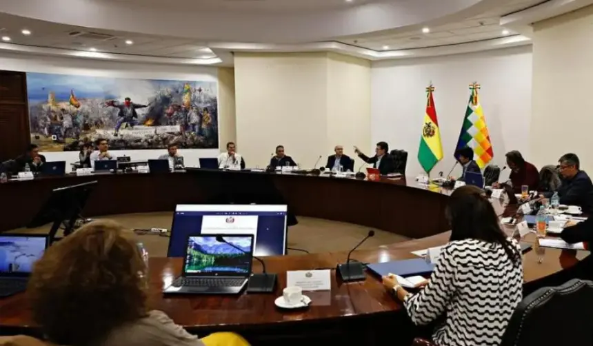 Ministro de Desarrollo Productivo anuncia que el lunes se darán detalles de la “Comisión de la Verdad”