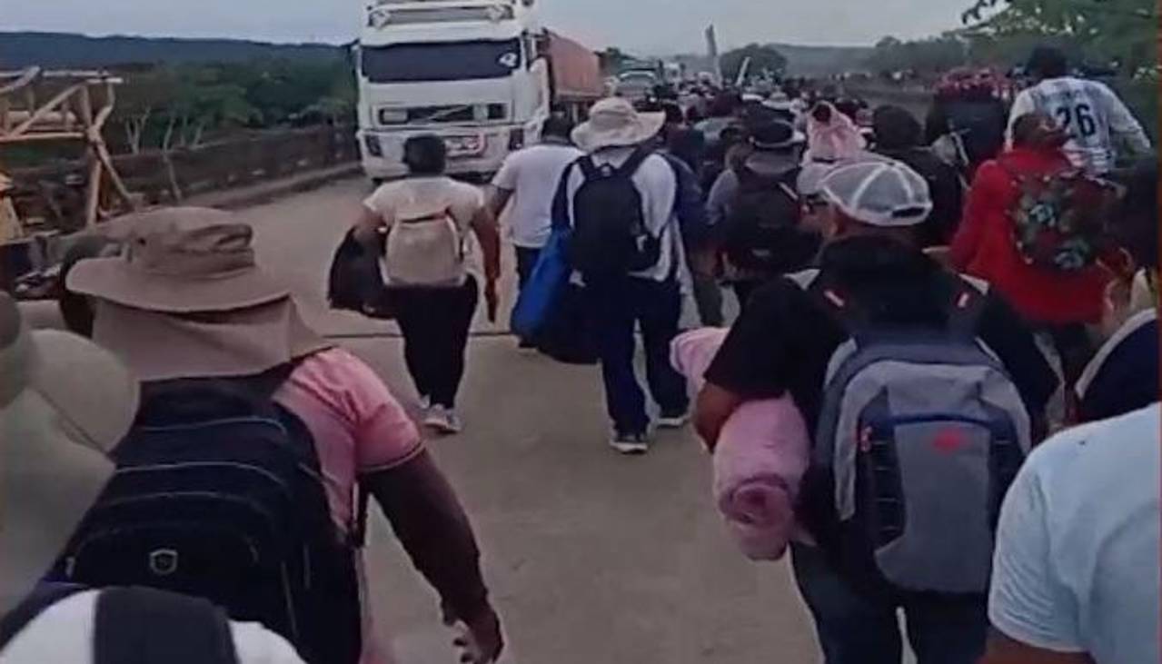 Cochabamba: Magisterio rural levanta bloqueo en Bulo Bulo 
