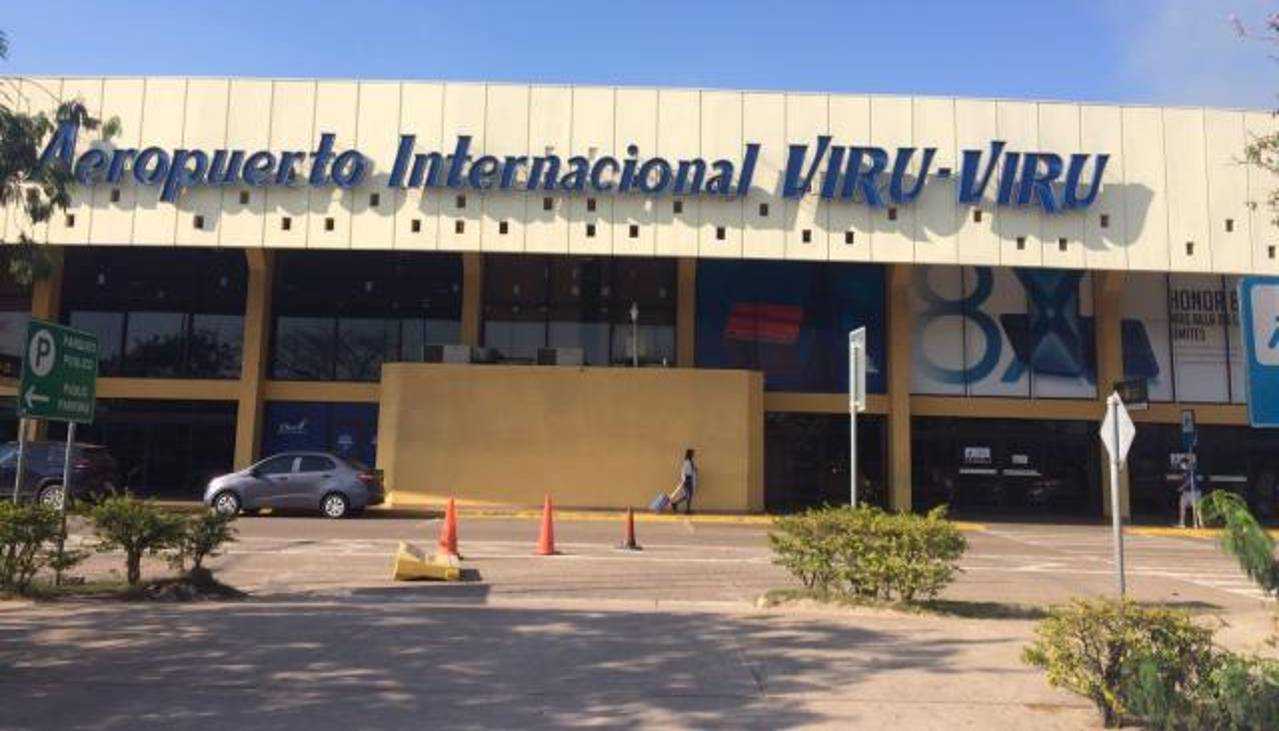 Anulan la designación de la administradora de la Aduana en el aeropuerto de Viru Viru