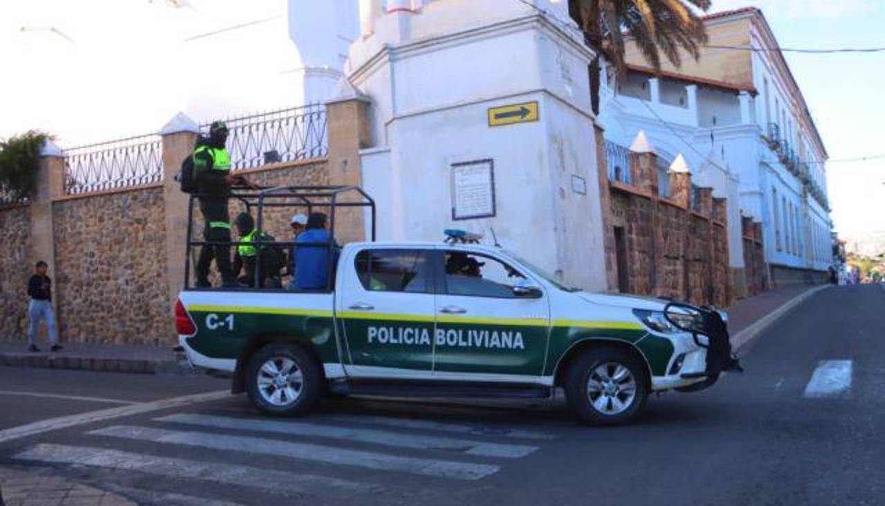 Hombre es hallado sin vida en Sucre; la Policía dice se broncoaspiró tras consumir bebidas alcohólicas varios días