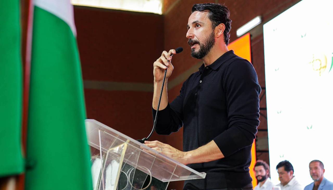 Velasco dezliza que en Libre hay “personajes de quinta” que traicionan los votos por pegas o para beneficio personal