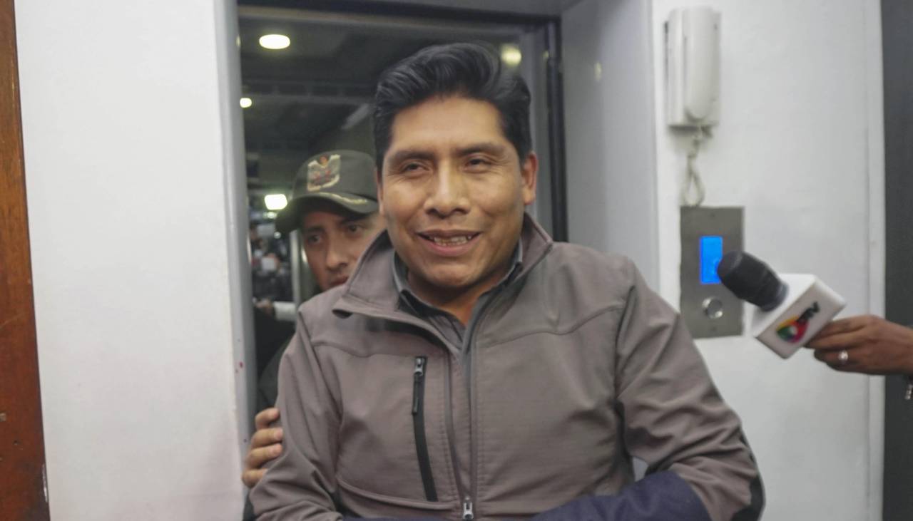 ¿Por qué son acusados Franklin Flores y dos exfuncionarios de Emapa y qué tiene que ver una planta de papa en el caso?