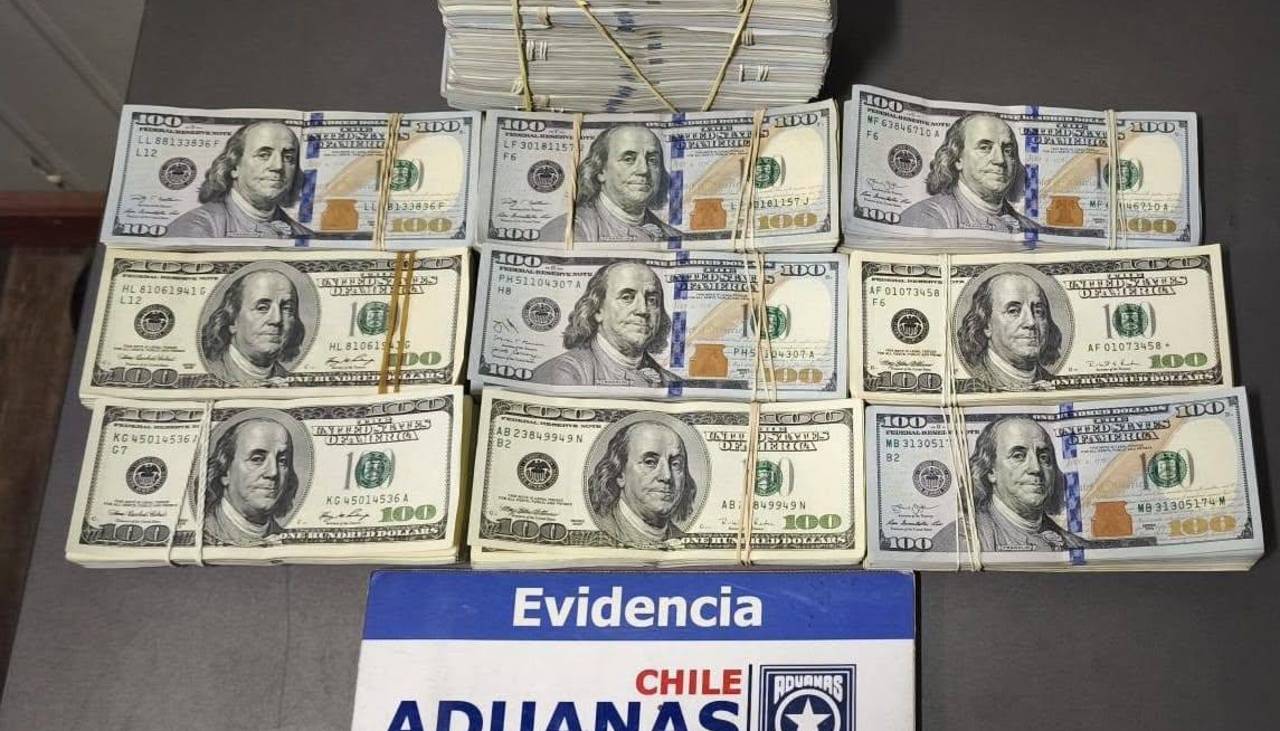 Chile: Chofer boliviano fue descubierto con casi $us 280.000 escondidos en el camión que conducía