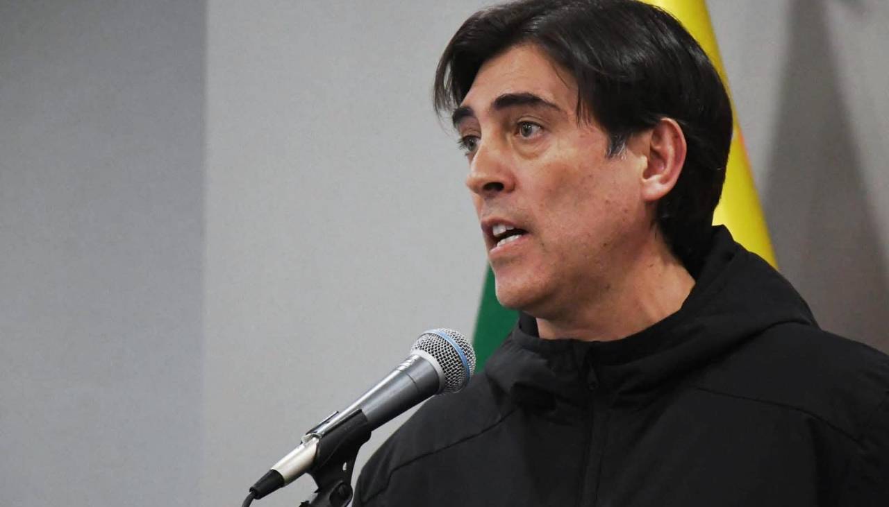 ¿Está de vacaciones el gerente de BoA? Esto responde el ministro Zamora y envía un mensaje a la aerolínea estatal