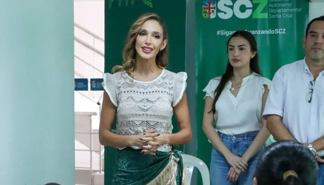 Posesionan a Desirée Durán como directora del Servicio Departamental de Políticas Sociales de la Gobernación de Santa Cruz