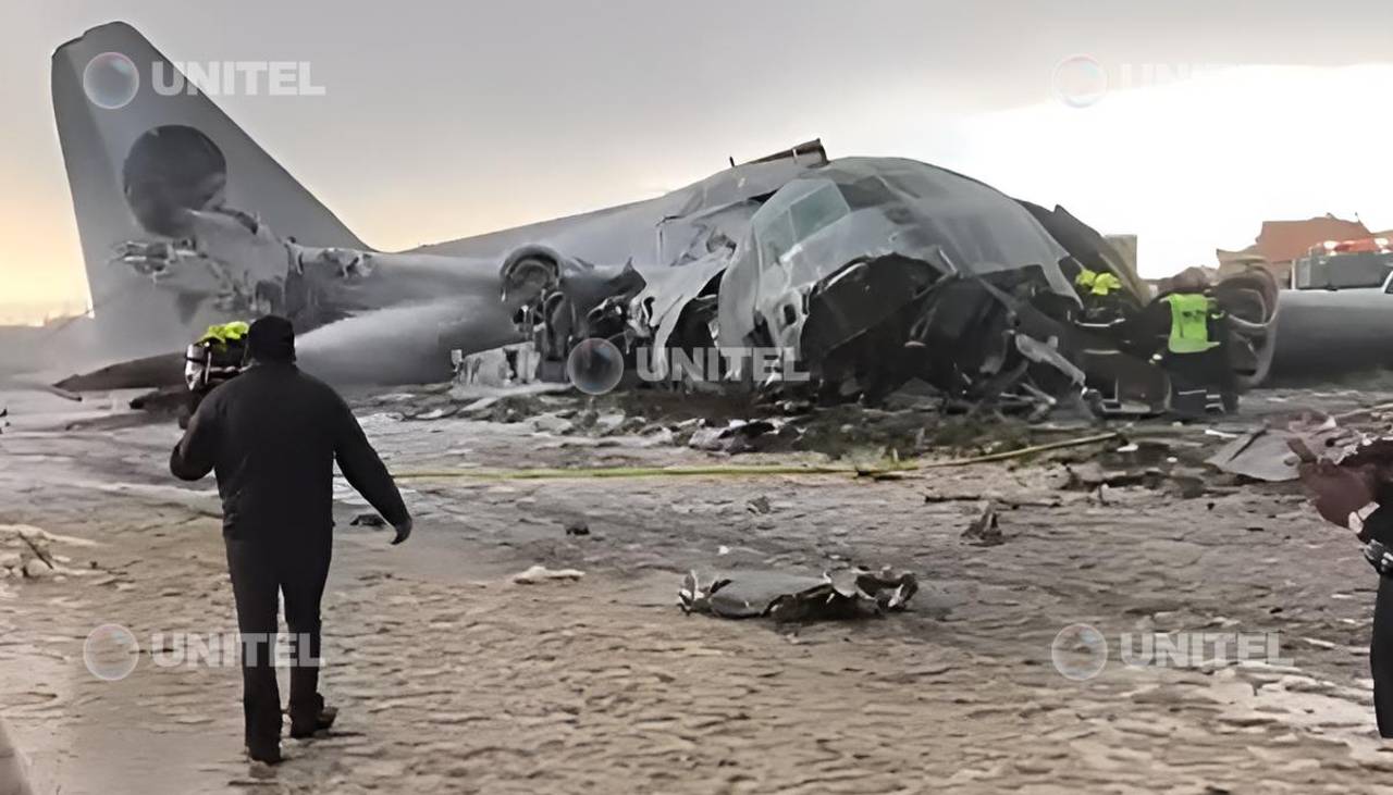 Reportan un avión accidentado en El Alto