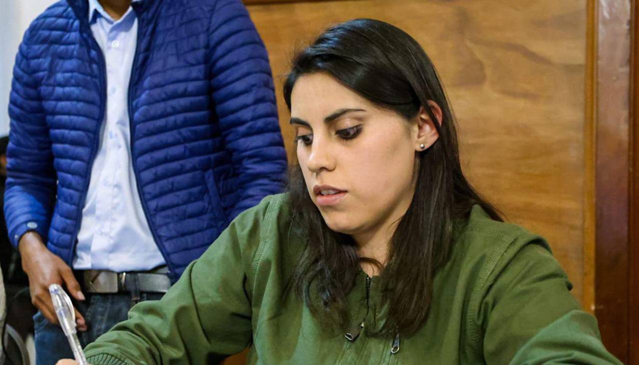 Renuncia la viceministra de Autonomías, Andrea Barrientos 