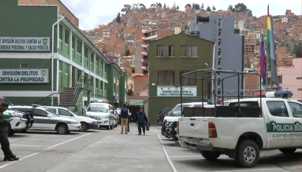“Lo empujaron”, familia de estudiante fallecido tras caer del tercer piso de un colegio, exige investigación