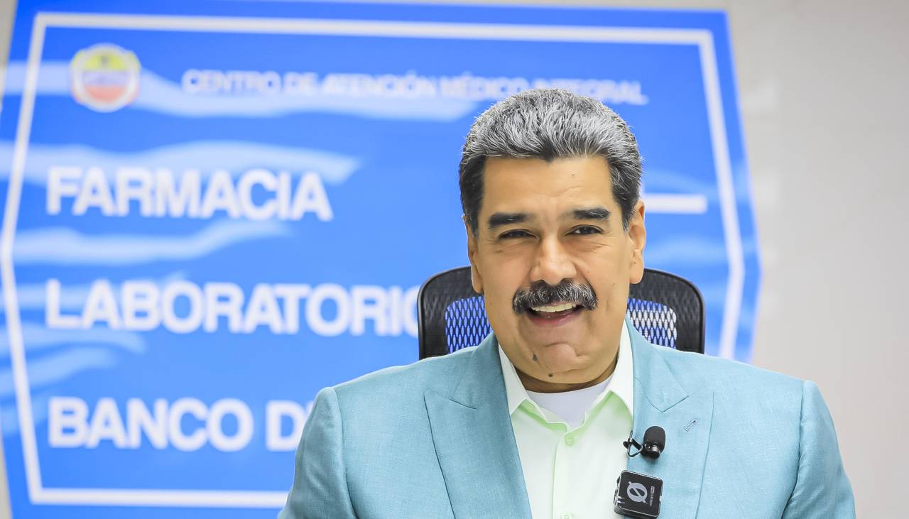Maduro dice que aviones de narcotráfico volaron a Venezuela en medio de despliegue de EEUU