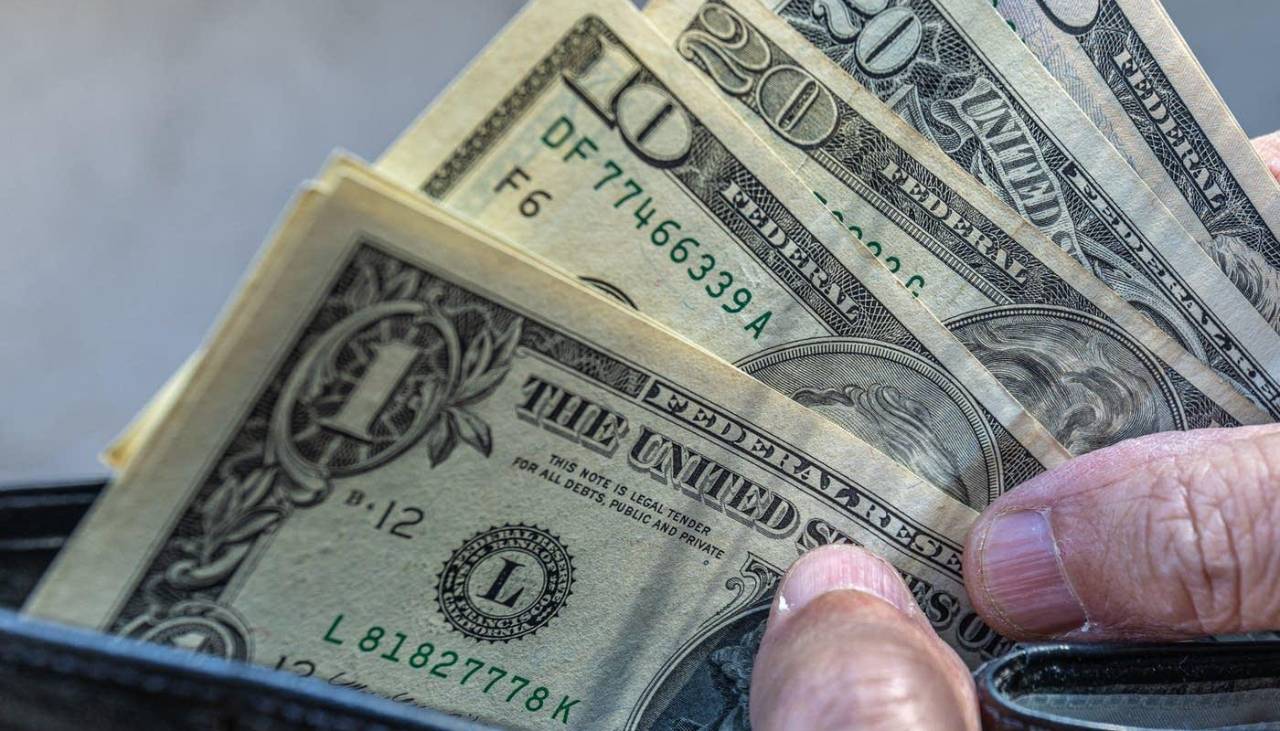 Así fluctuó el dólar en Bolivia en tres meses de vigencia del régimen cambiario flexible