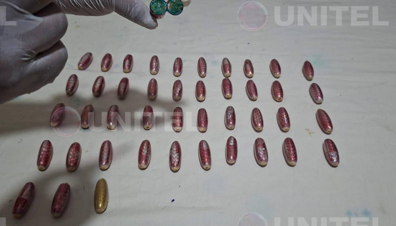 Aprehenden a cinco personas por transportar más de 160 cápsulas de droga dentro de sus cuerpos