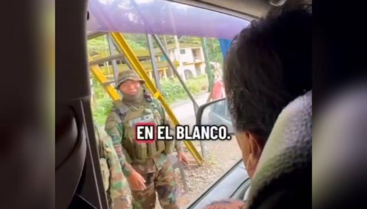 Gobierno inicia proceso disciplinario a policías grabados saludando a Evo, que tiene orden de aprehensión por un caso de trata 