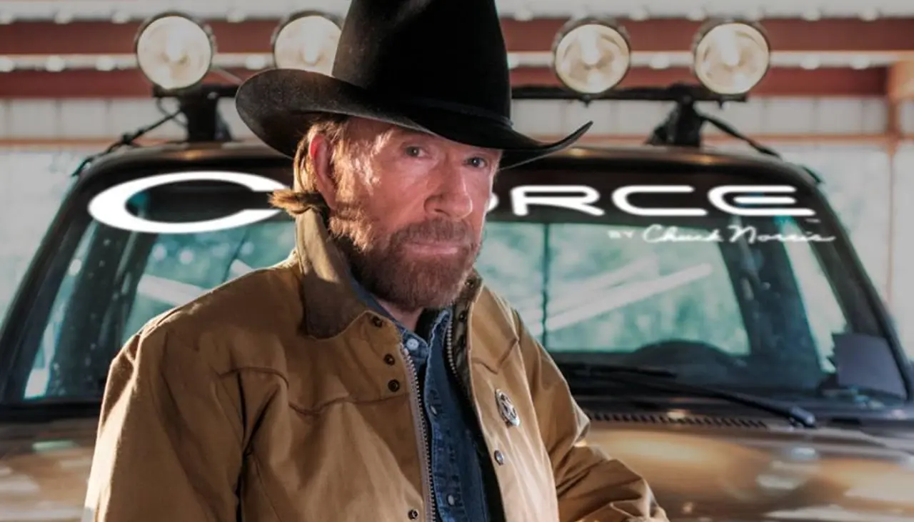 Hospitalizan a Chuck Norris en Hawái tras emergencia médica, según TMZ