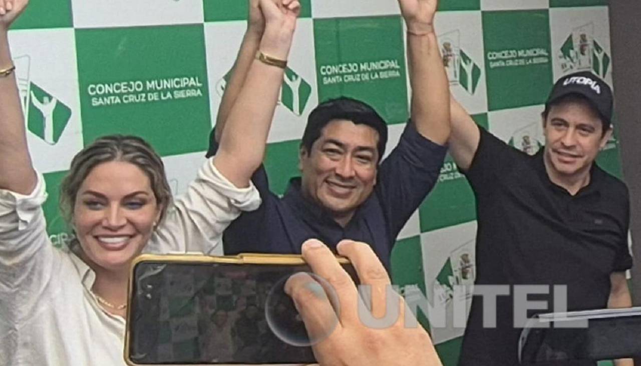 En tensa sesión eligen a Israel Alcócer como presidente del Concejo Municipal de Santa Cruz de la Sierra