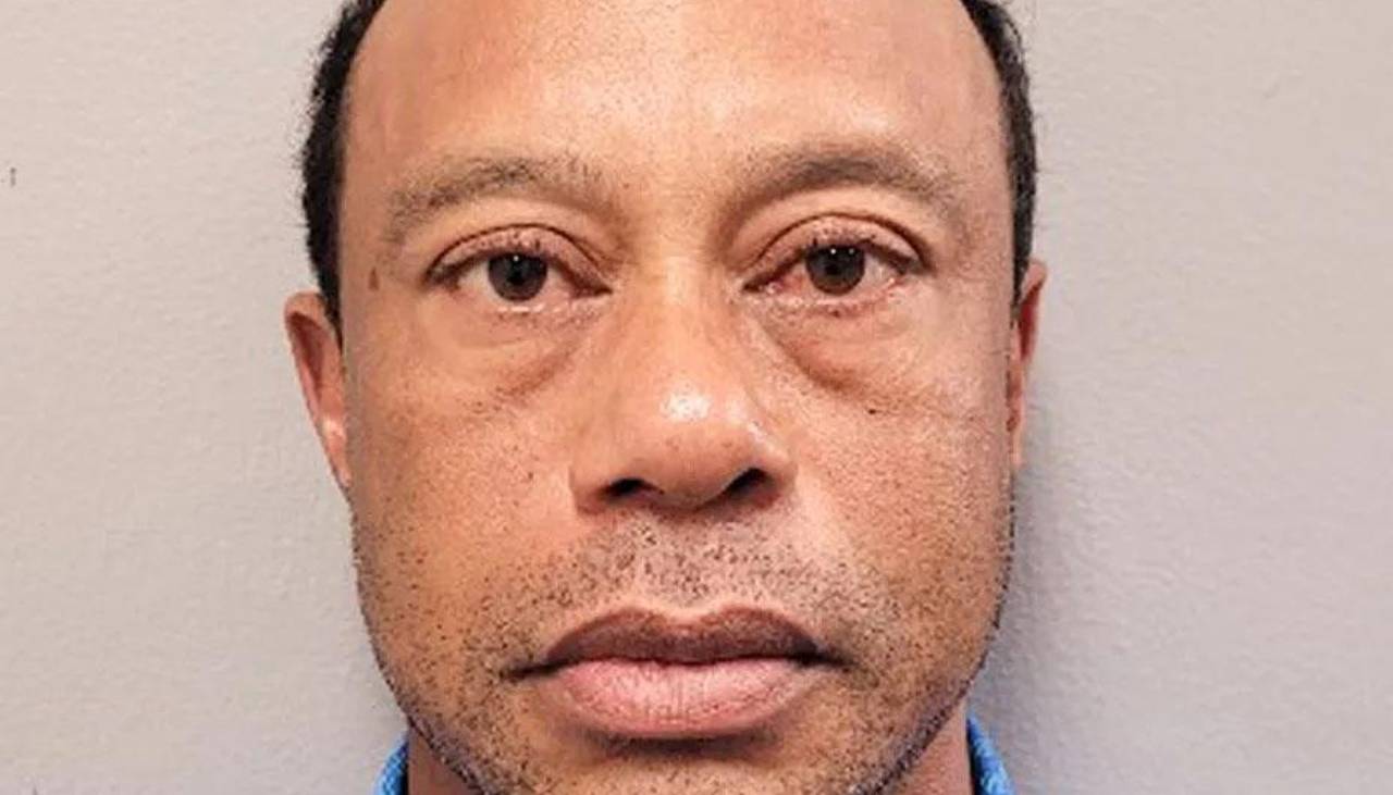 El golfista Tiger Woods, su arresto y el accidente de tránsito que lo complica
