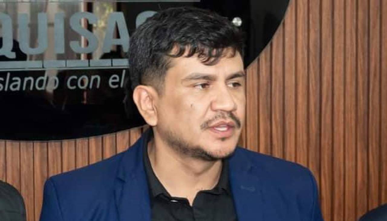 Luis Ayllón fue elegido como gobernador interino de Chuquisaca mientras Damián Condori se recupera