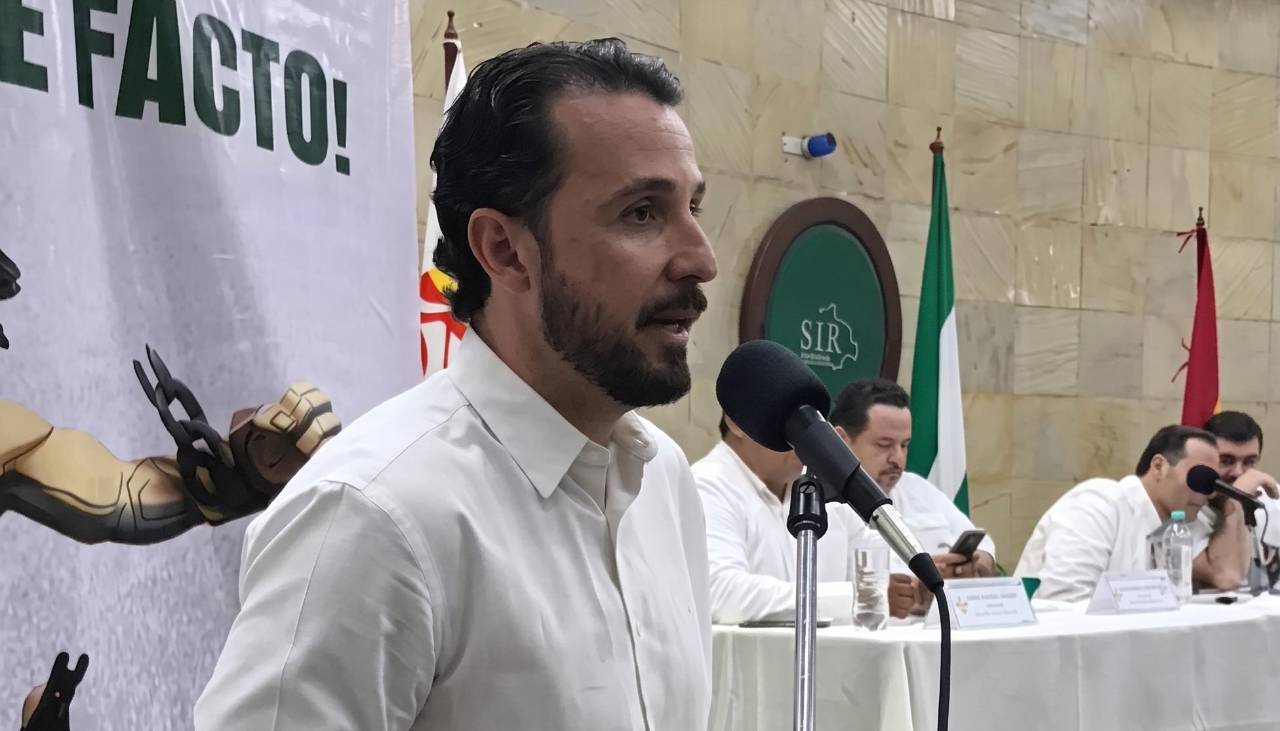 Arranca la Asamblea de la Cruceñidad para tratar la situación del combustible